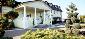 Hotels in Warta